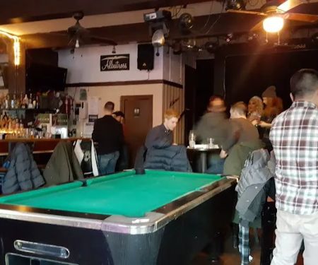 Albatross Bar