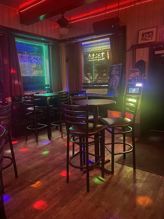 Albatross Bar Picture 3