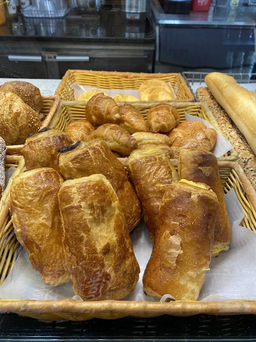 Crescent Deli & Bakery Picture 1