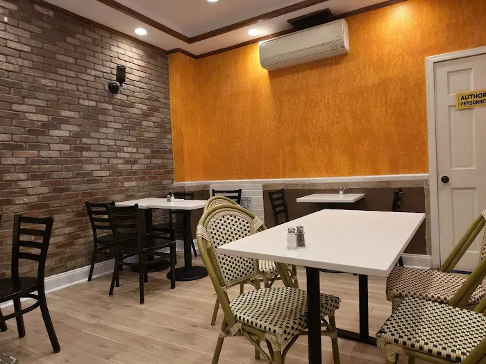 Halal Sandwich Shop Picture 1