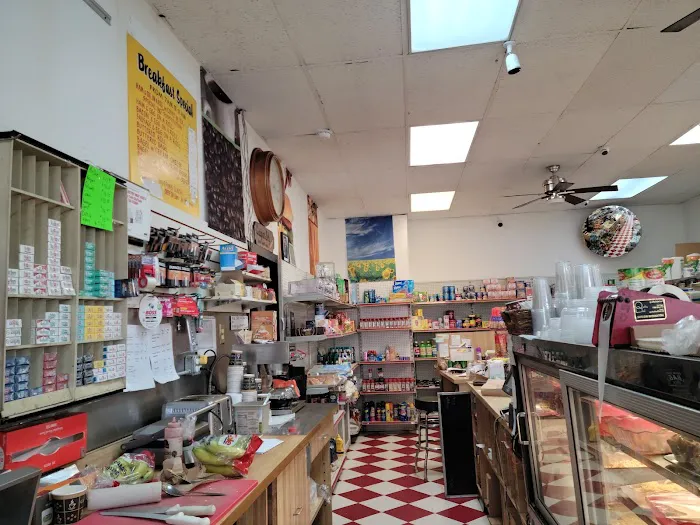 Gaspar's Deli Picture 8