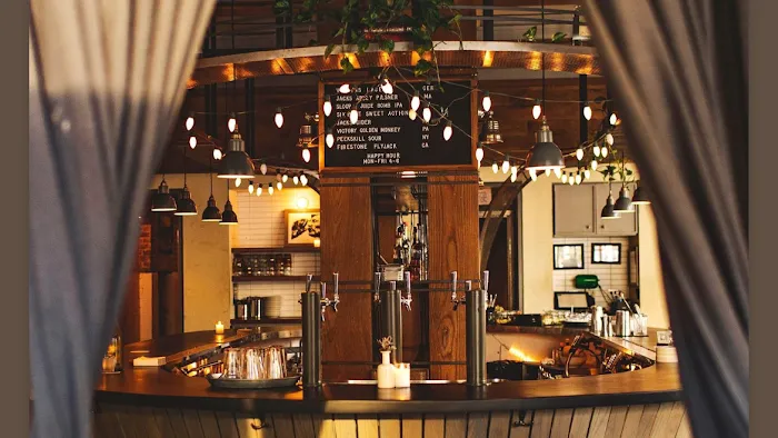 Silver Light Tavern Picture 6