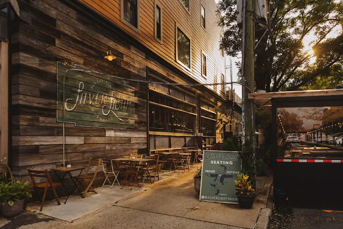 Silver Light Tavern Picture 2