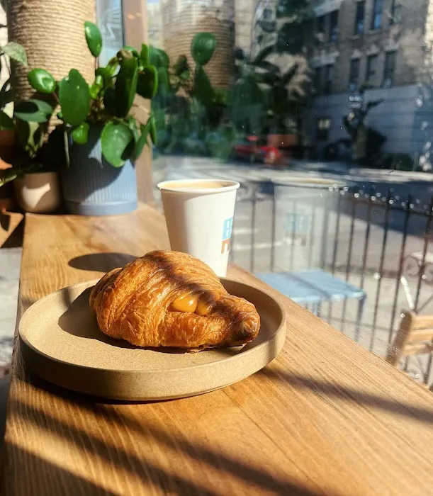 Blue Brown Cafe Picture 6