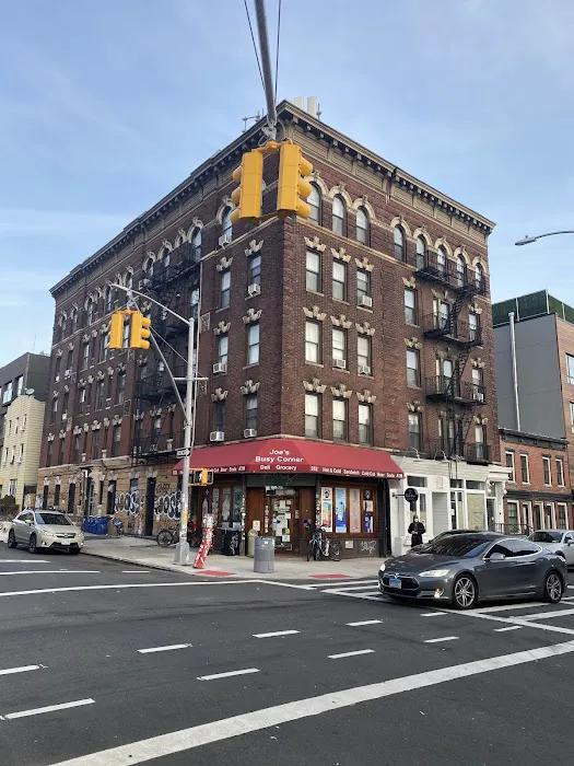 Joe's Busy Corner Deli Picture 4
