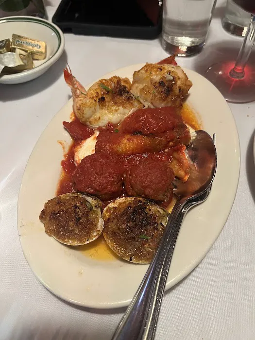 Bamonte's Restaurant Picture 7