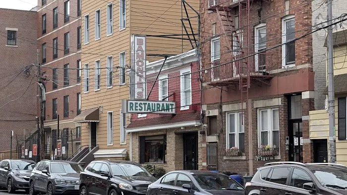 Bamonte's Restaurant Picture 9