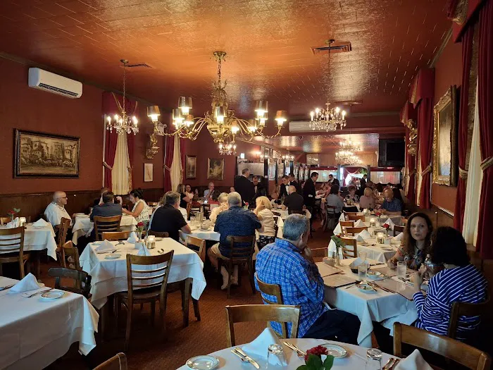 Bamonte's Restaurant Picture 3