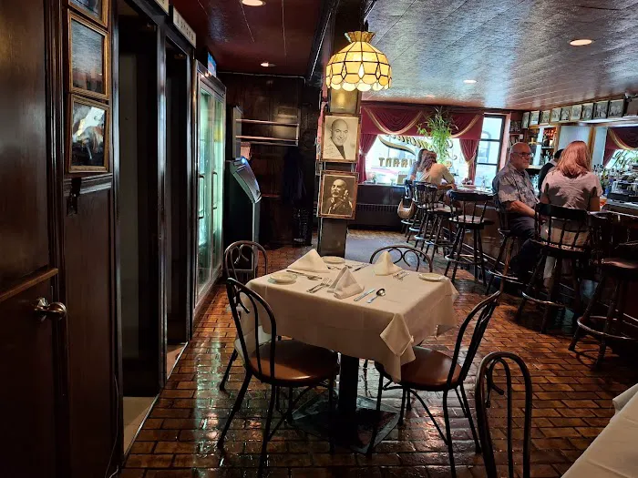 Bamonte's Restaurant Picture 8