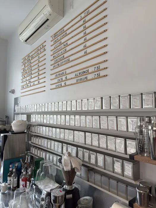 Tea Bar Picture 4