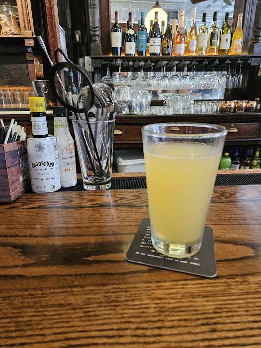 Teddy's Bar & Grill Picture 7