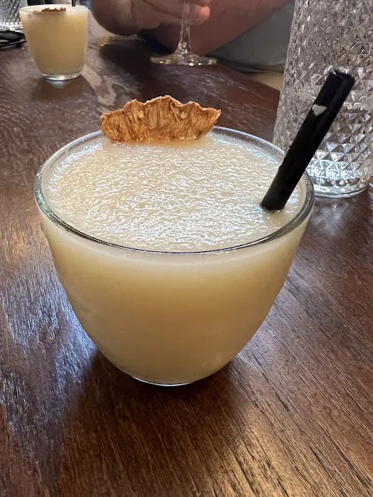 Bee's Knees & Honey Lounge Picture 1