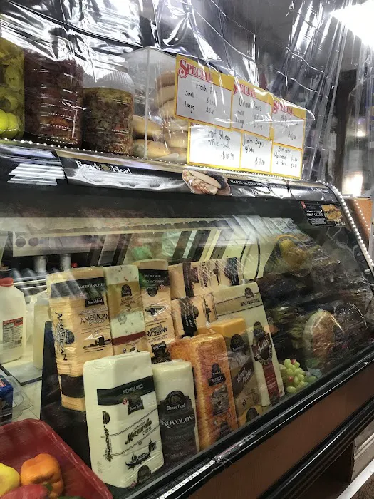 1776 Deli & Grocery Picture 5