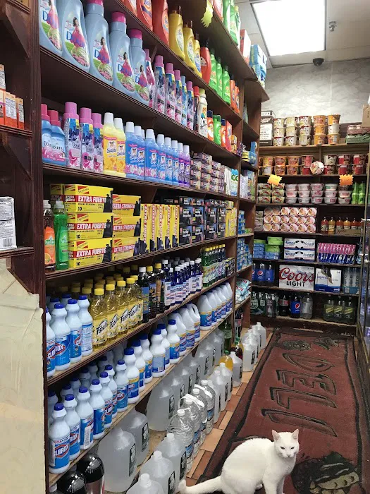 1776 Deli & Grocery Picture 2