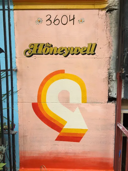 The Honey Well Picture 7