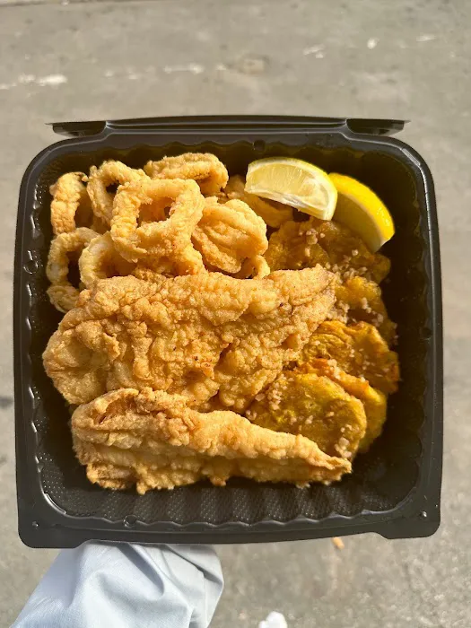 Devin's Fish & Chips Picture 3