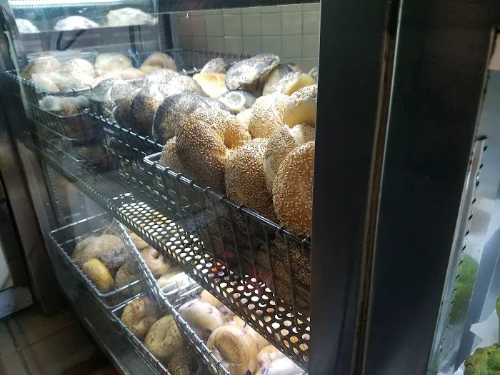 Bagelsmith - Bedford Ave. Picture 6