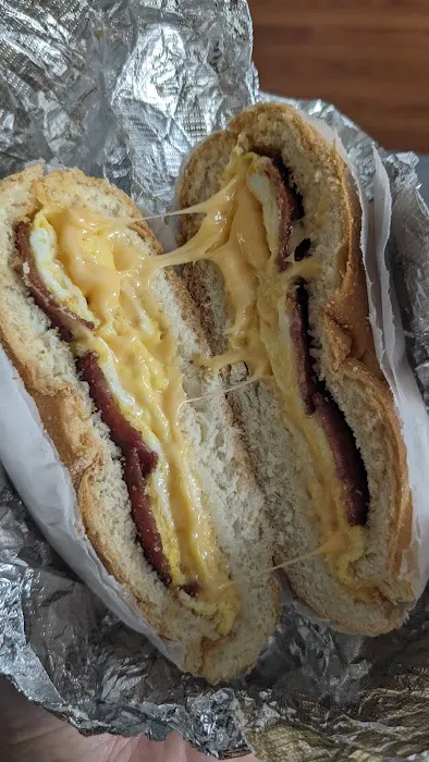 20 N 5th St Deli Picture 3
