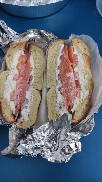 Sapphire Deli Picture 4