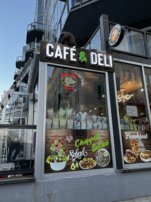 Sapphire Deli Picture 8