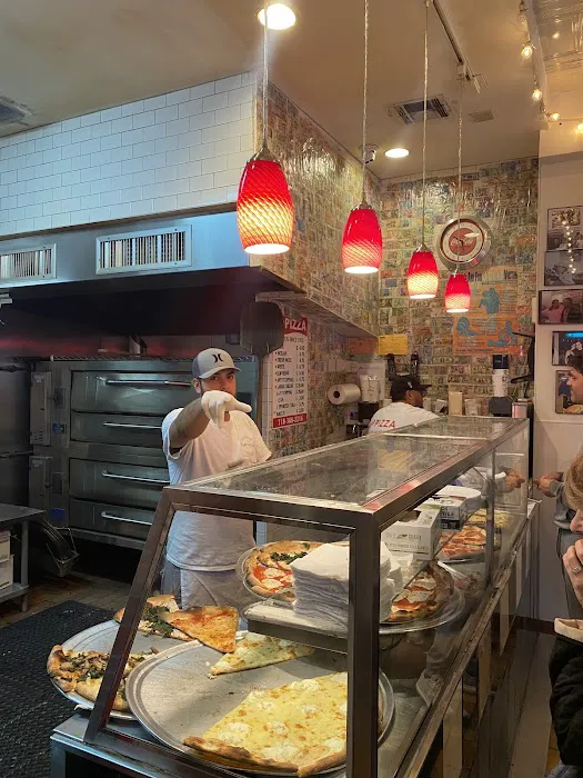 Joe's Pizza Picture 6