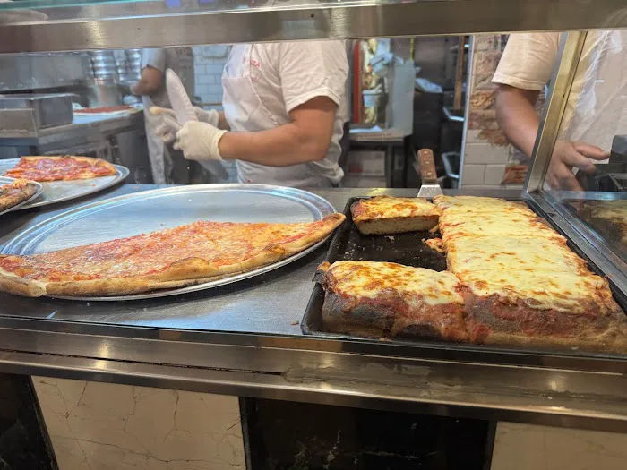 Joe's Pizza Picture 1