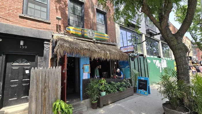 Surf Bar Seafood Restaurant & Grill Picture 6