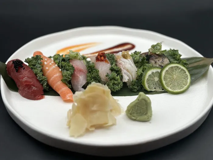 Sushi Shiro Bar and Grill Picture 4