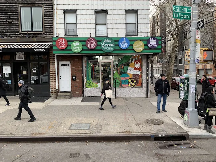 Green Apple Deli Picture 3