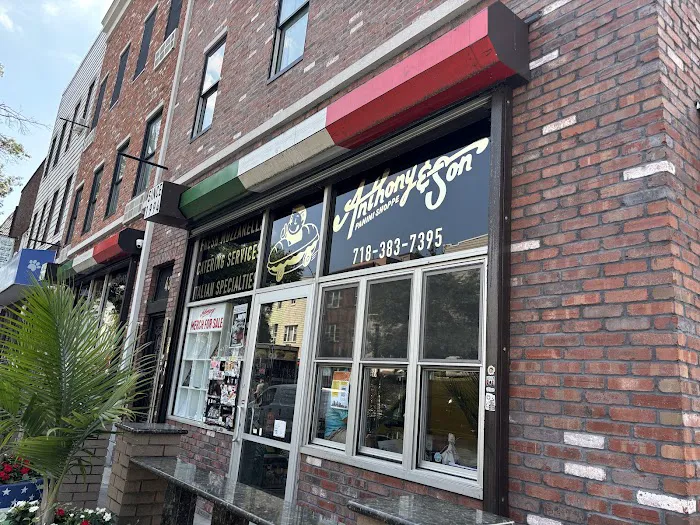 Anthony & Son Panini Shoppe Picture 1