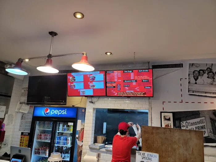 F. Ottomanelli Burgers and Belgian Fries Picture 5