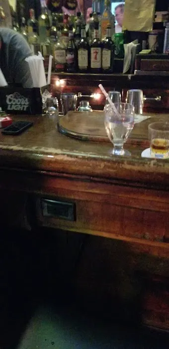 Station Bar Picture 4