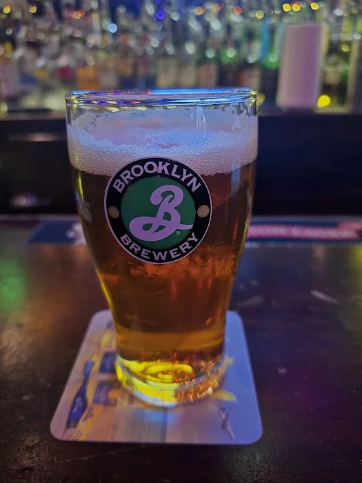 Charlies Sports Bar Picture 6