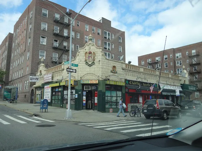 Charlies Sports Bar Picture 3
