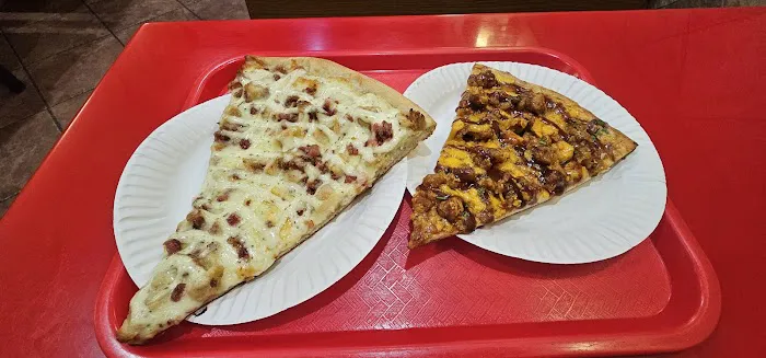 Gino’s Pizzeria Picture 6