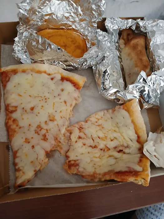 Delicious Pizza Picture 2