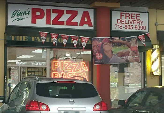 Gina's Pizza Picture 5