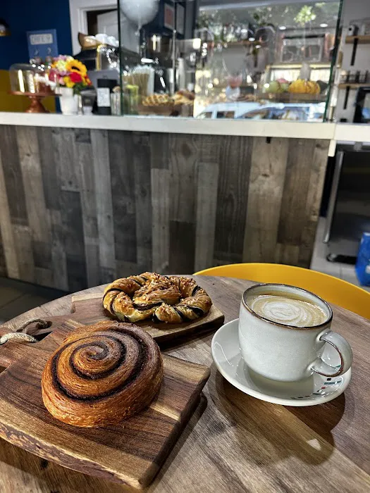 Cafe 9 Picture 4