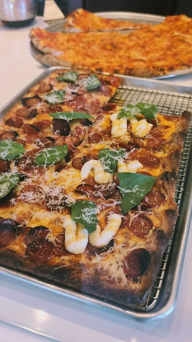 Gia's Pizza Picture 4