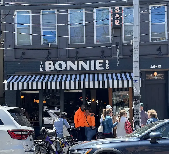 The Bonnie Picture 6