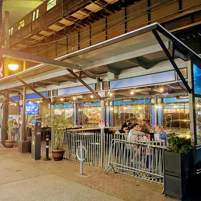 Sweet Spot Sporting Lounge & Restaurant Picture 10