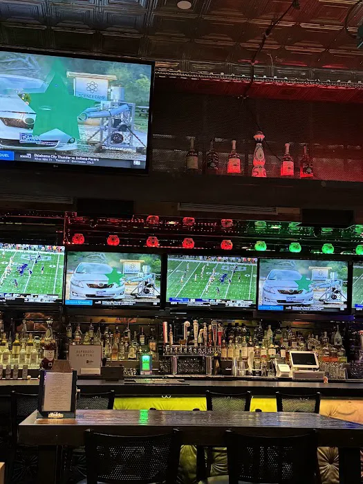 Sweet Spot Sporting Lounge & Restaurant Picture 5