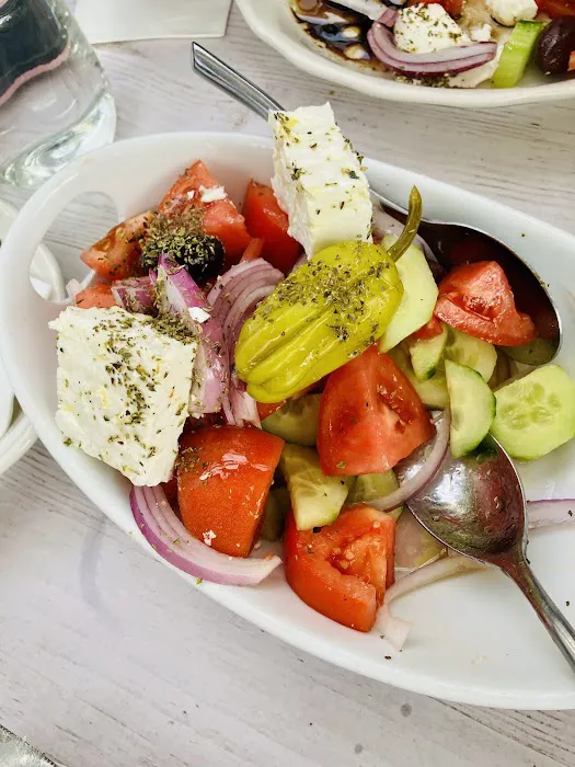 Telly's Taverna Picture 3