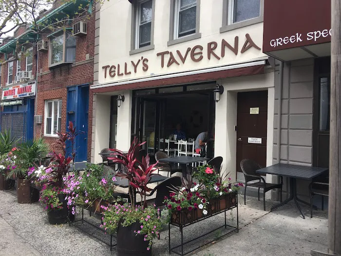 Telly's Taverna Picture 8