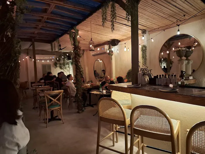 Ambrosia Garden Picture 1