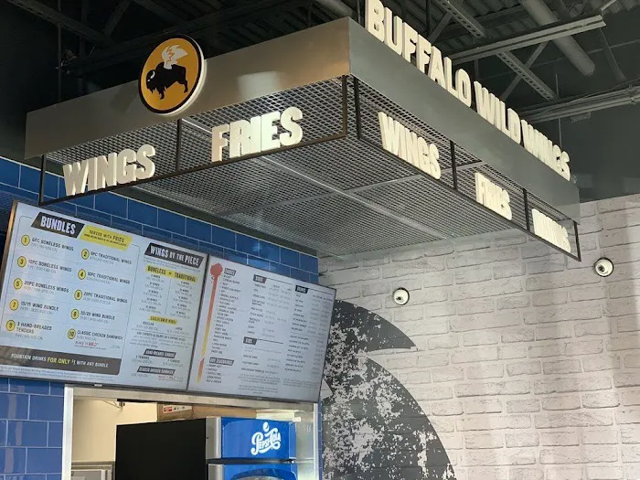 Buffalo Wild Wings 'GO' Picture 9