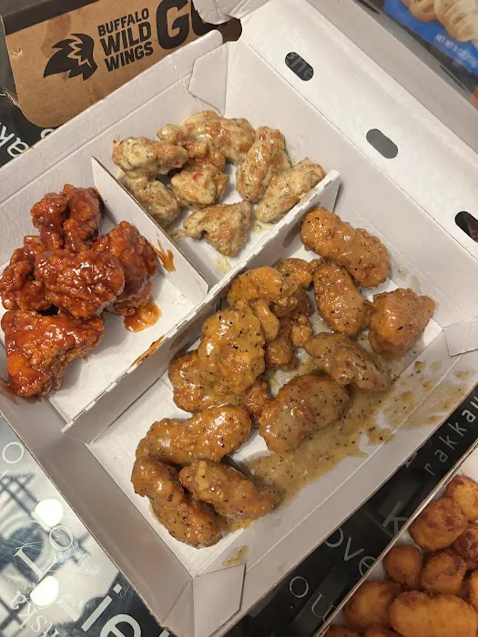 Buffalo Wild Wings 'GO' Picture 3