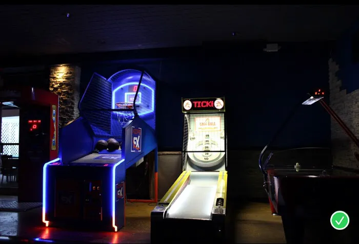 Olympia Lounge & Garden Picture 6