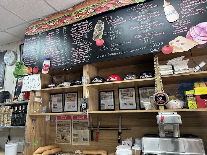 Sal, Kris & Charlie's Deli Picture 10