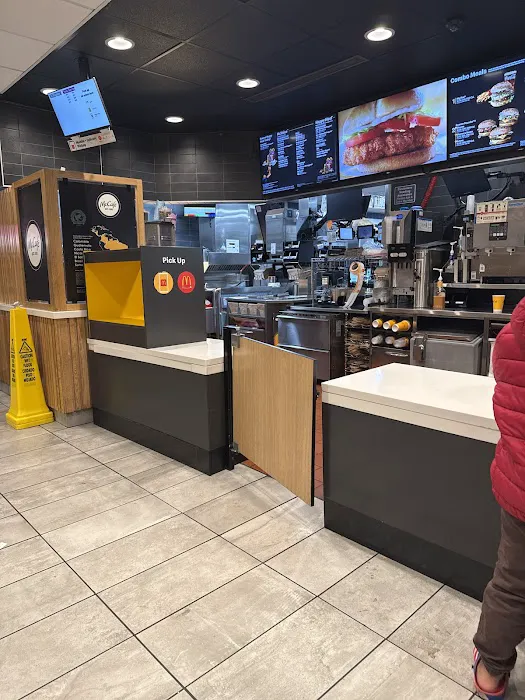 McDonald's Picture 6